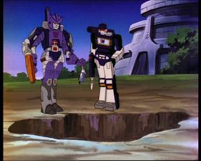 Hand on his hip. Soundwave's so sassy.